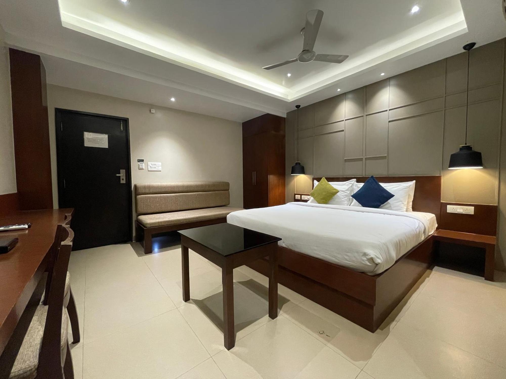 Five Elements Hotel Visakhapatnam Exterior foto